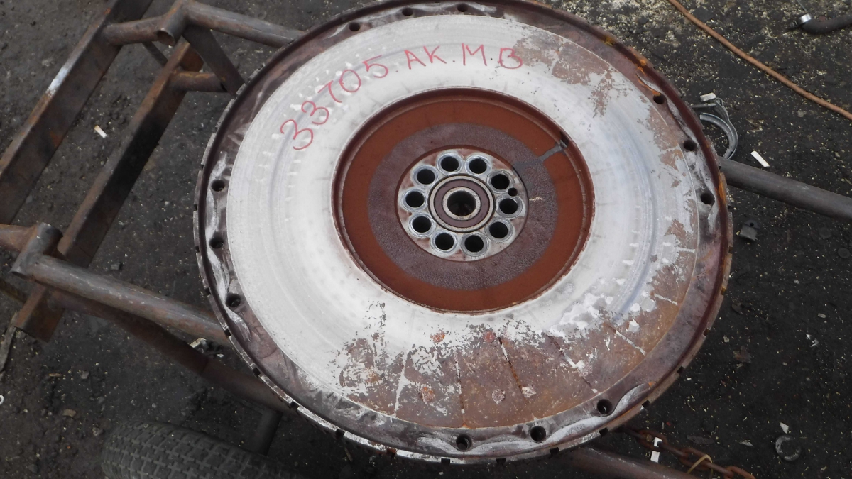 33705 маховик 4570300605 4570304805 Mercedes Axor 2012 евро 5